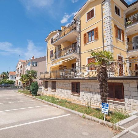 Appartement Anita à Poreč Extérieur photo