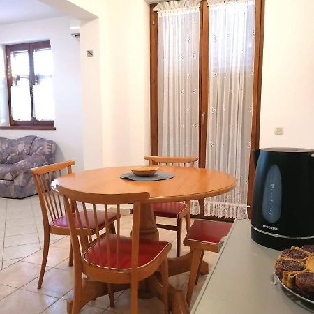 Appartement Anita à Poreč Extérieur photo
