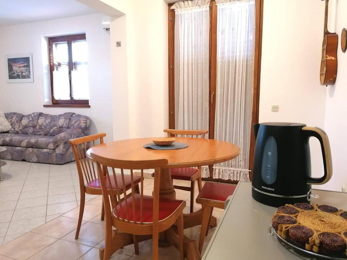 Appartement Anita à Poreč Extérieur photo