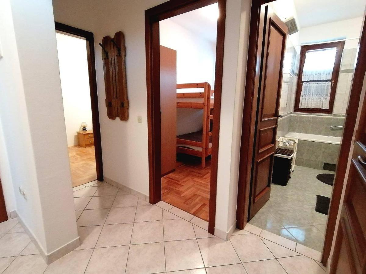 Appartement Anita à Poreč Extérieur photo