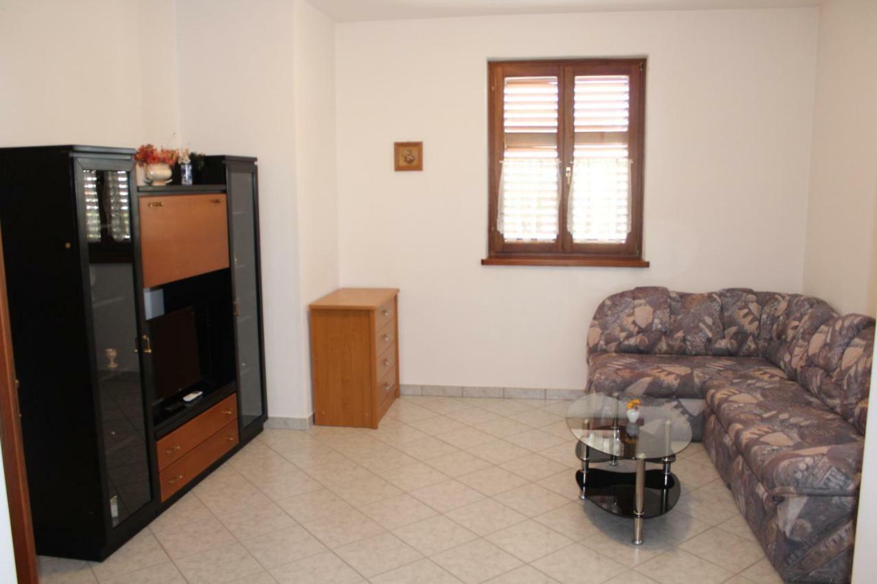 Appartement Anita à Poreč Extérieur photo